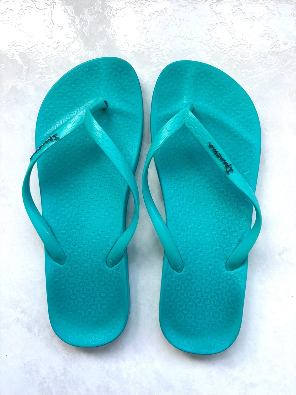 Ipanema x Shakira Ana Flip Flop Sandals Size 6